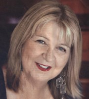 Dr Helen Stuart